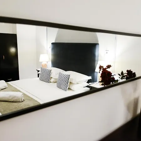 5inathens * Atene